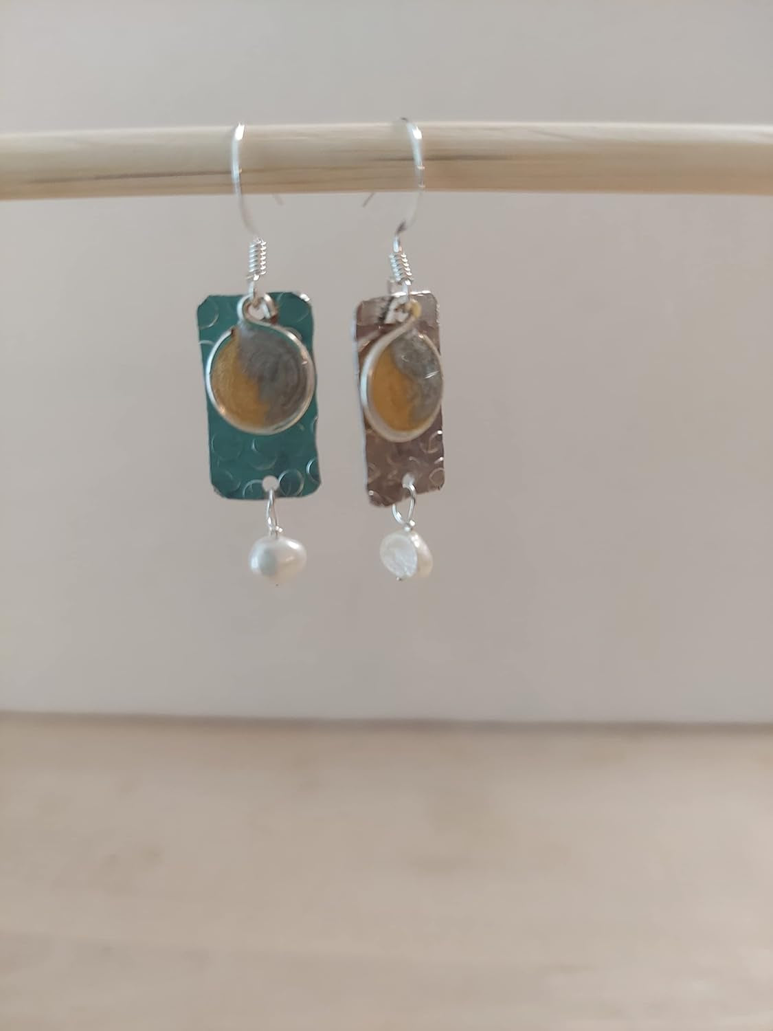 Handmade Lightweight Silvertone Sapphire Blue and White Pearl Rectangle Drop Womens Earrings