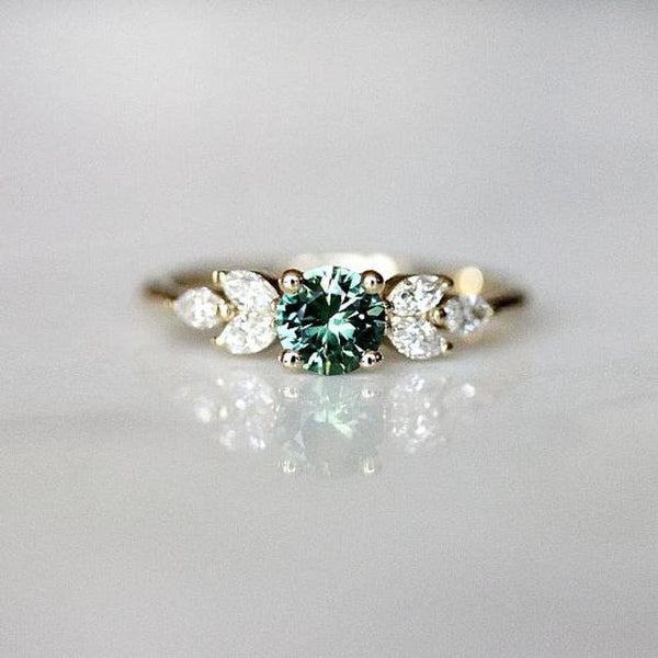 Women'S European and American Emerald Zircon Diamond Ring