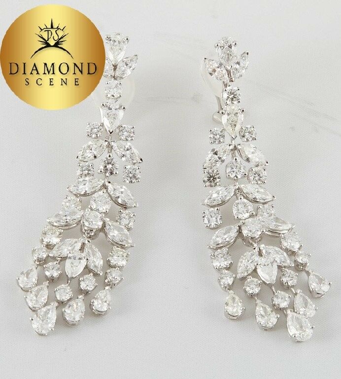 Classic Diamond Gold Chandelier Earrings 15.18 carats of beautiful F VS 18 k