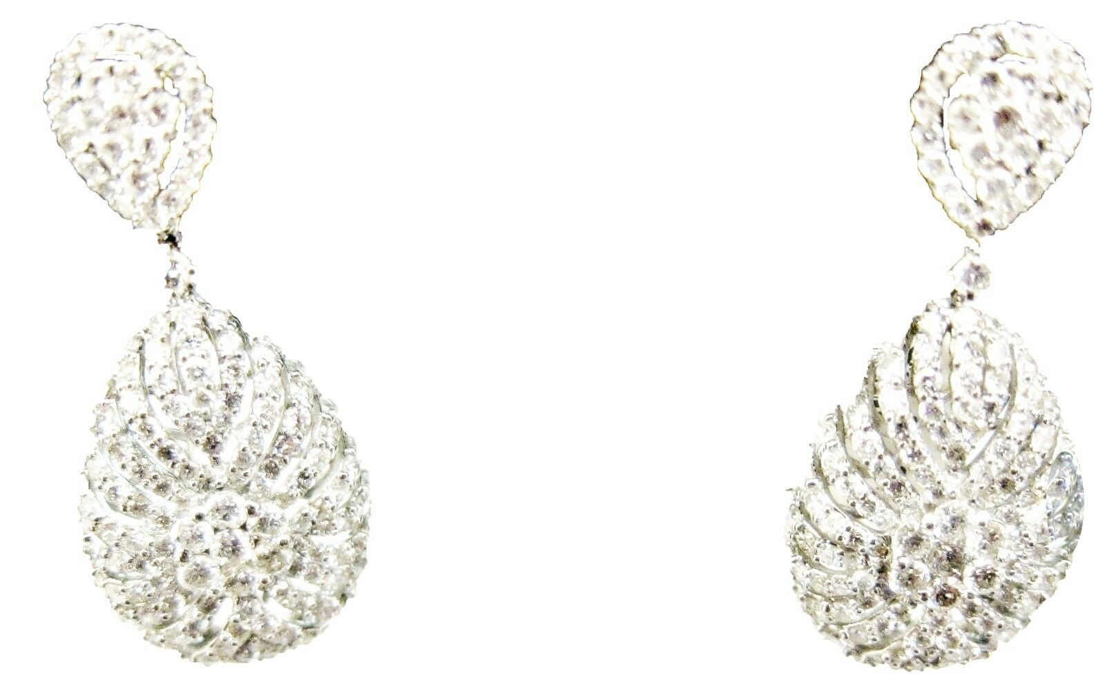 DIAMOND ROUND BRILLIANT SHAPE EARRING