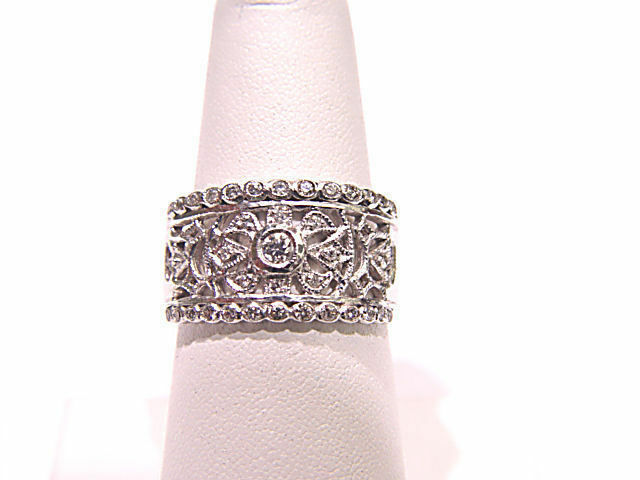 $$$2,000 RETAIL DIAMOND ANNIVERSARY ANTIQUE STYLE .46 CT G VS 18 K WHITE GOLD