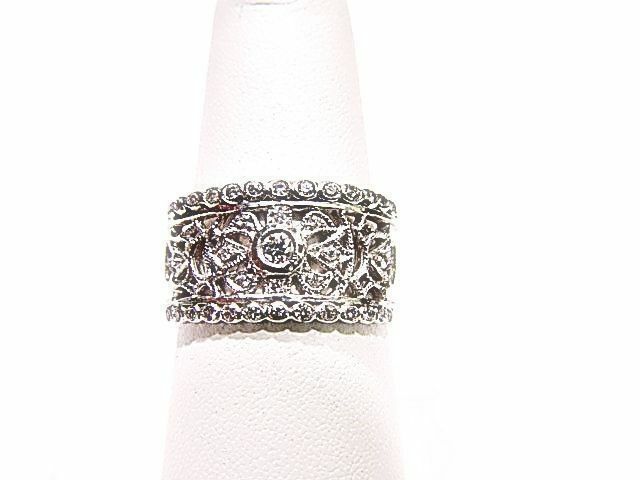 $$$2,000 RETAIL DIAMOND ANNIVERSARY ANTIQUE STYLE .46 CT G VS 18 K WHITE GOLD