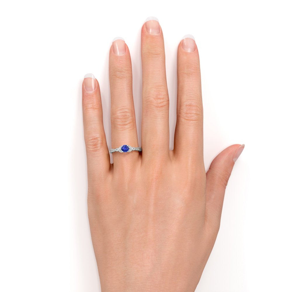 1.25 Ct - round Natural Blue Sapphire Ring - September Birthstone - Vintage Enga