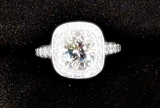 GIA CERTIFIED G COLOR VS1 CLARITY GRADE CUSHION SHAPE HALO ROUND ENGAGEMENT RING