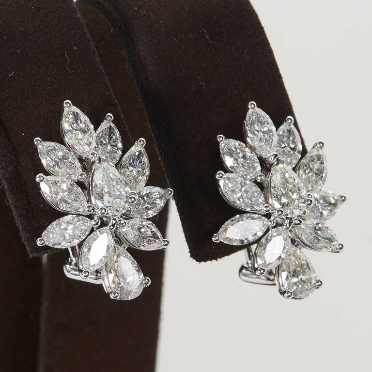 Diamond Cluster Earring 4.93 carats of beautiful white VS pear and marquise 18 k