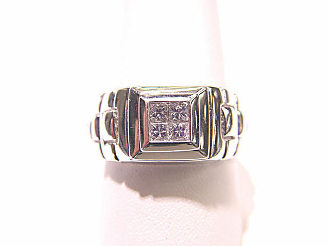 4 DIAMONDS INVISIBLE SET ON TOP WITH GROOVES IN WHITE