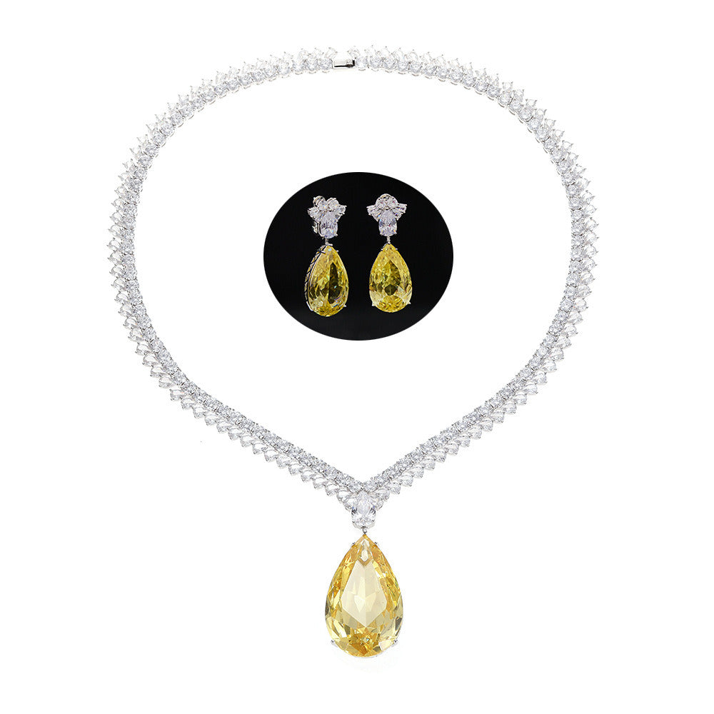 Water Drop Zircon Center Diamond Atmospheric Luxury Ladies Evening Dress Chain