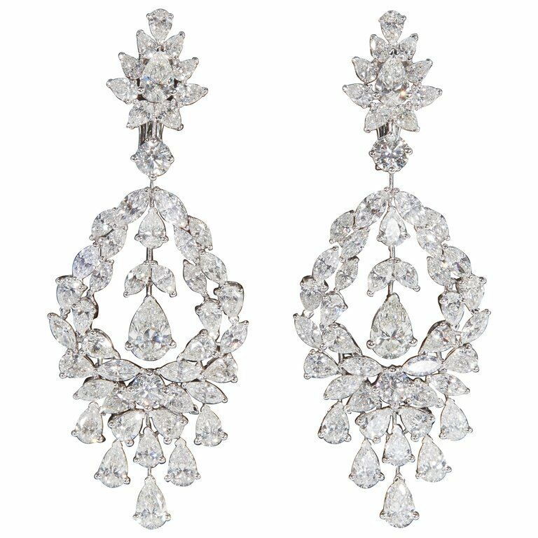 Diamond Drop Earring 22.52 carats of diamond F G VS diamonds 18k white gold