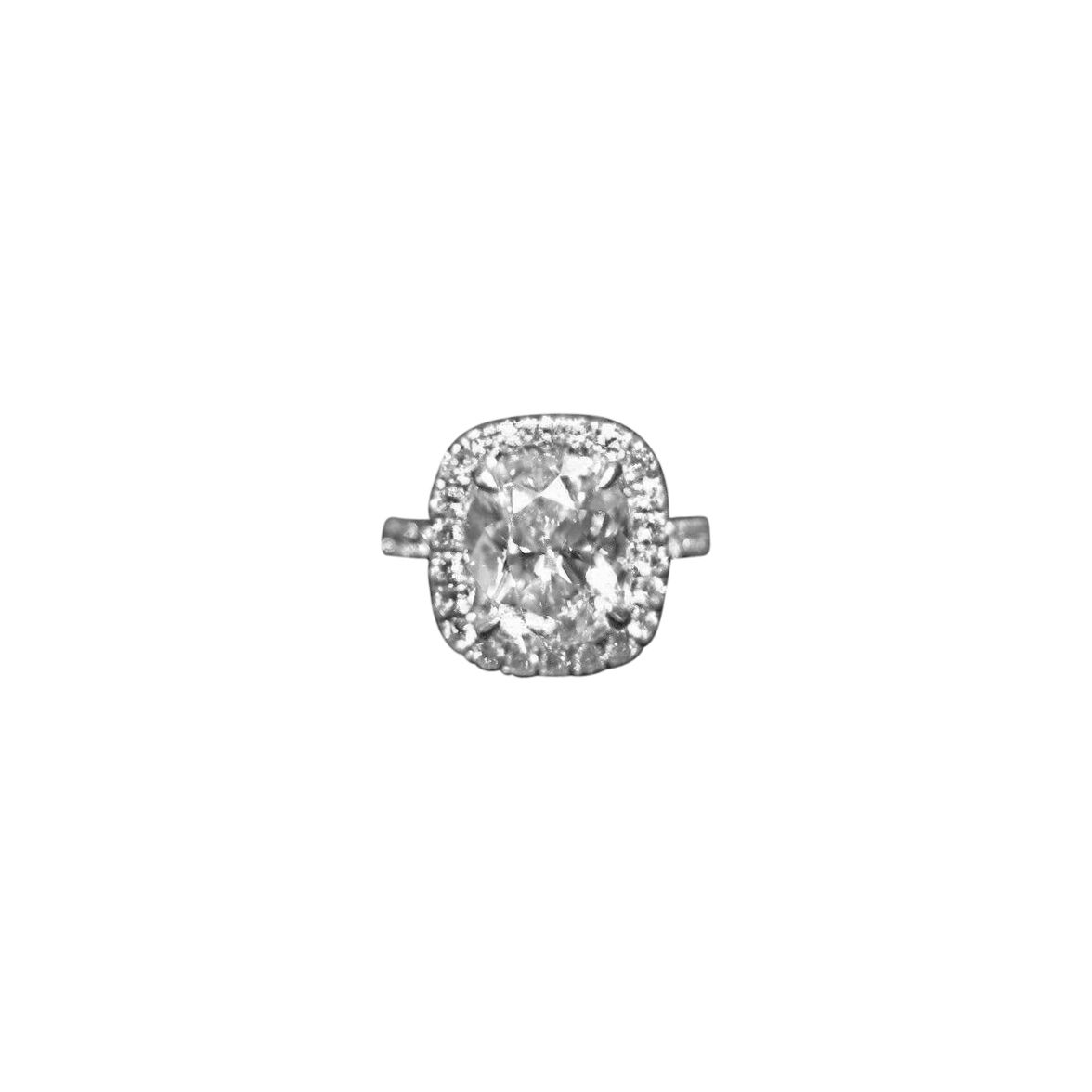 GIA CUSHION SHAPE DIAMOND J COLOR SI2 CLARITY GRADE DIAMOND ENGAGEMENT RING