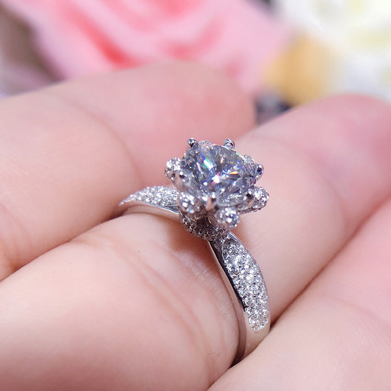 Platinum Imported Moissanite D Color Ice Queen Sunflower Diamond Ring