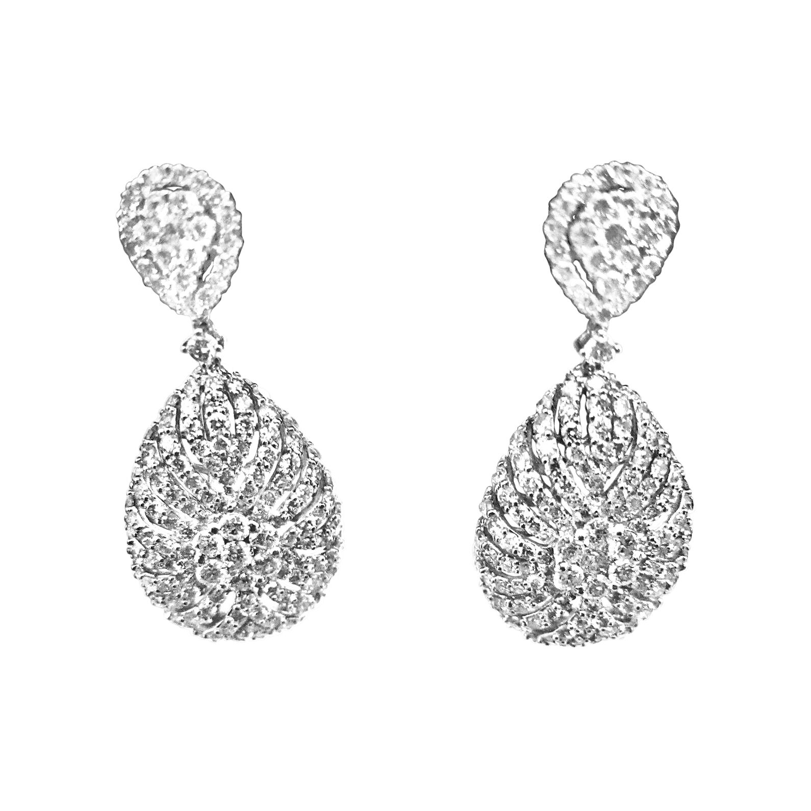 DIAMOND ROUND BRILLIANT SHAPE EARRING