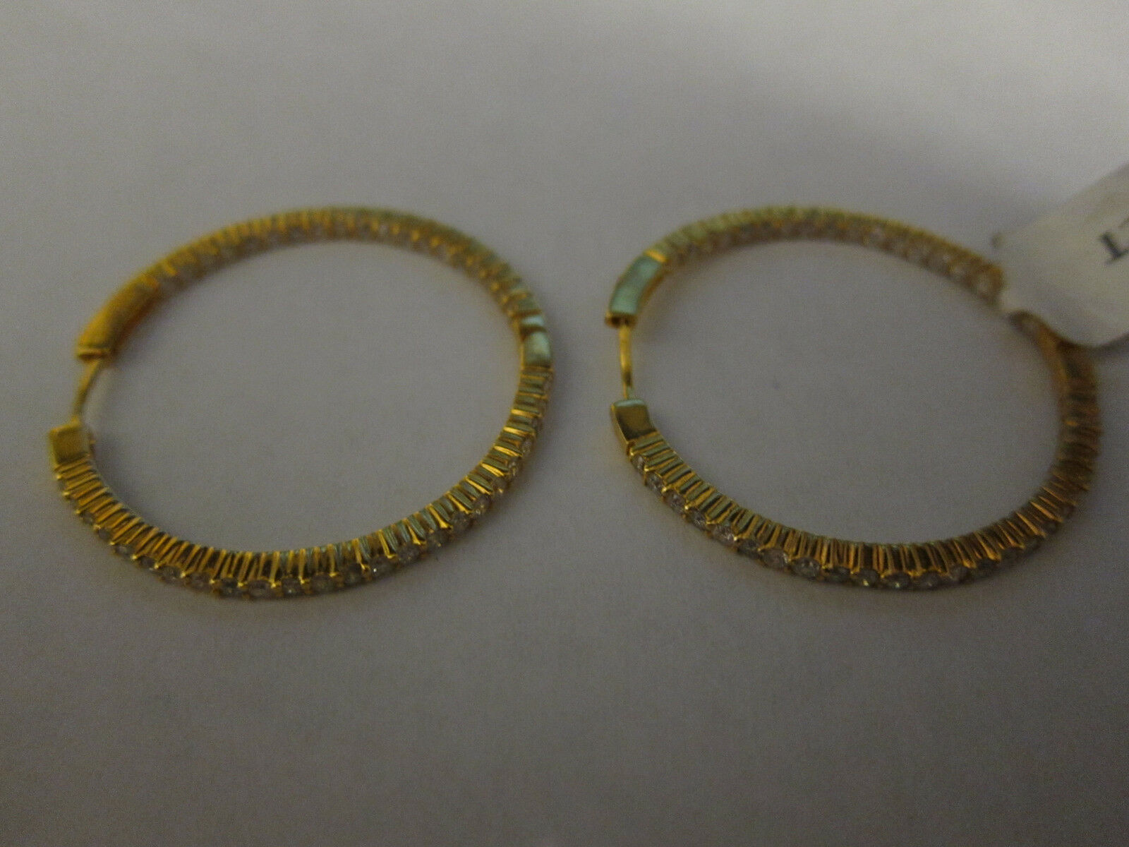 YELLOW GOLD DIAMOND HOOP EARRING INSIDE OUTSIDE SET SHAPE DIAMOND HOOP EARRING