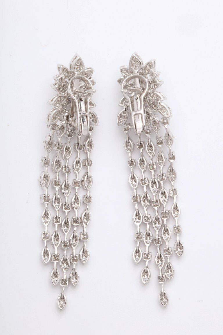Classic Diamond Dangle Earring