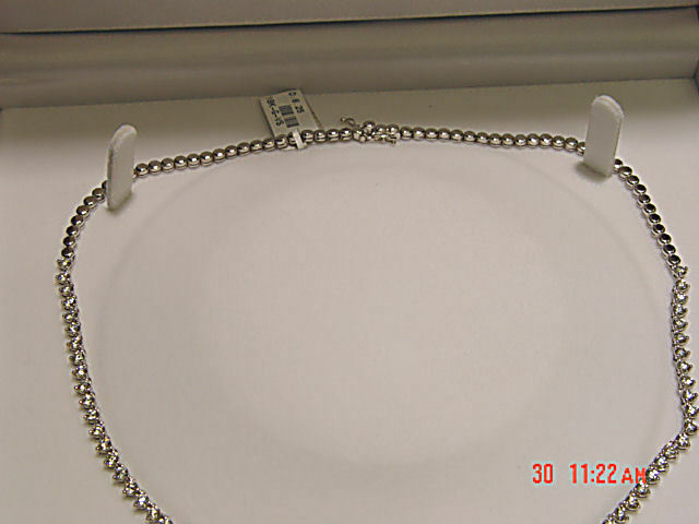 DIAMOND ROUND BRILLIANT SHAPE NECKLACE