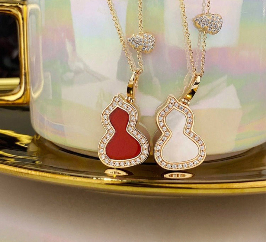 Sterling Silver White Fritillary Carnelian Pendant Gourd Necklace