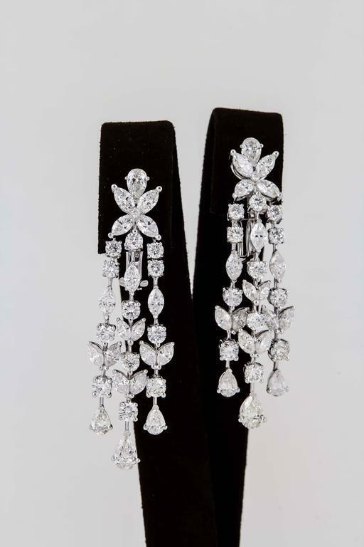 Diamond Chandelier Earrings 12.36 carats of high quality F/G color VS1/2 18 k