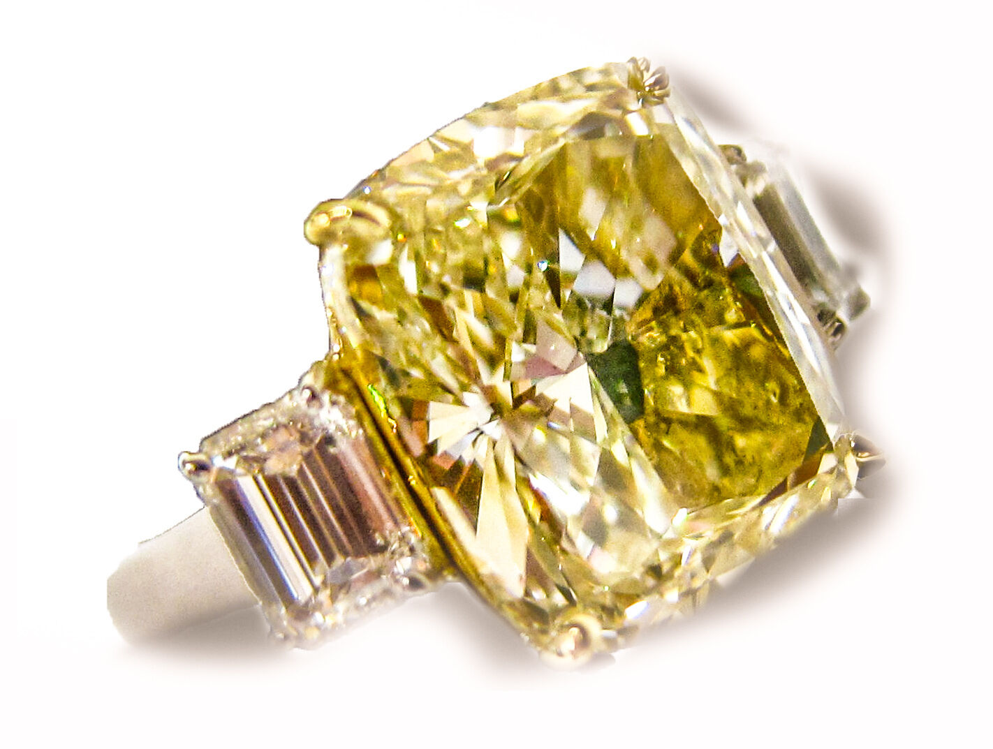 GIA GEMOLOGIST FANCY YELLOW CUSHION SET 2 SIDE EMERALD DIAMOND ENGAGEMENT RING