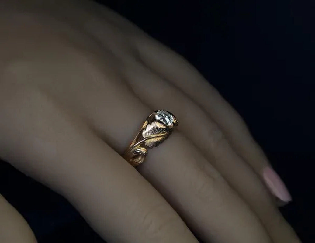 Classic Women'S Fashion Natural Gemstones White Sapphire Gold Maple Leaf Ring An
