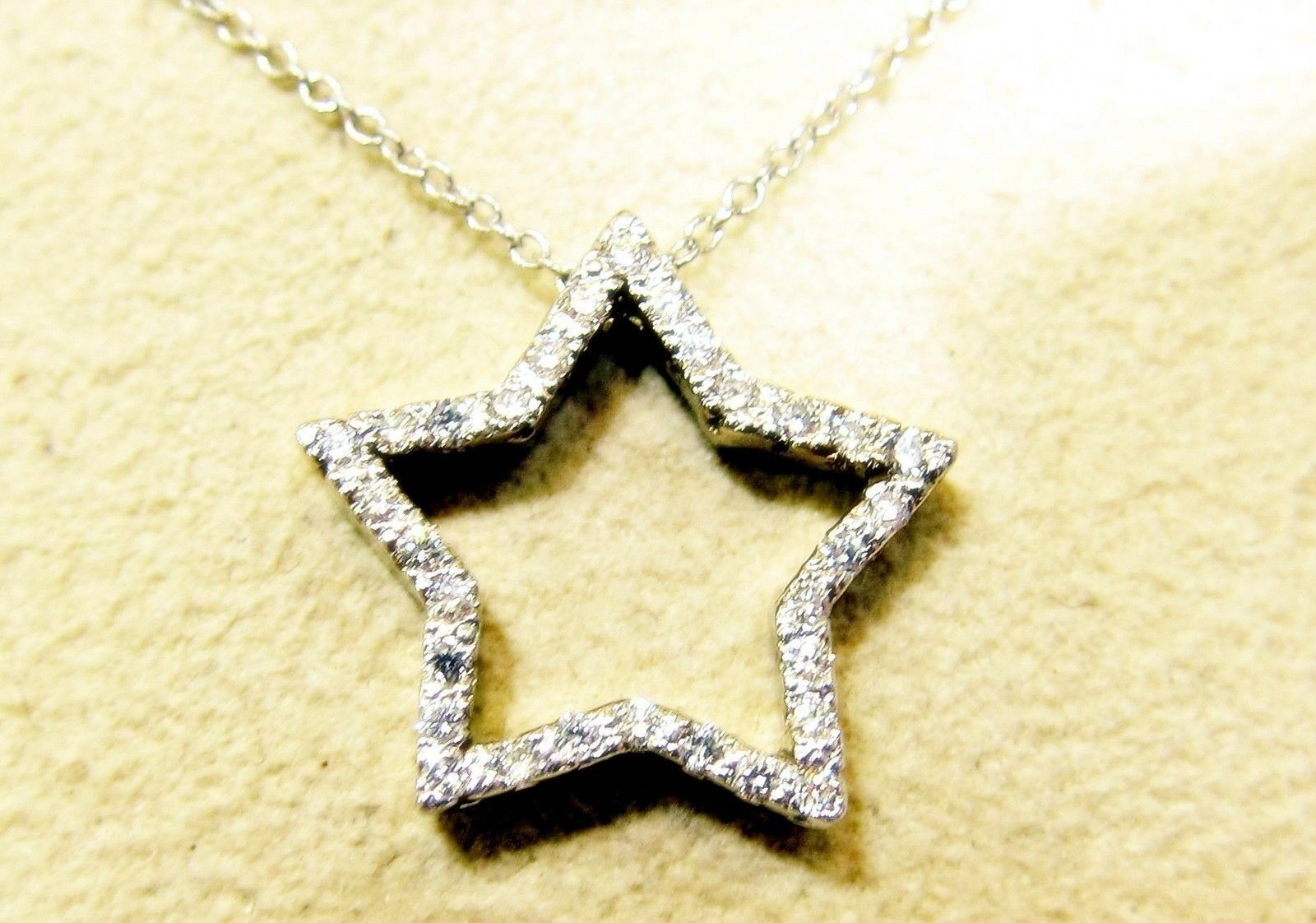 DIAMOND ROUND BRILLIANT SHAPE STAR PENDANT INCLUDED CHAIN
