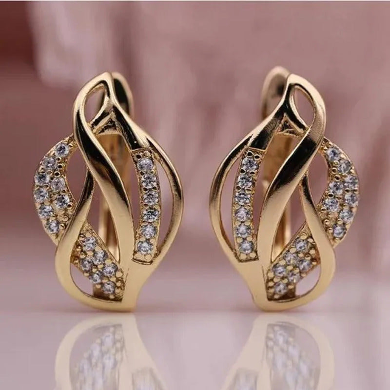 Trendy 18K Gold Diamond Infinity Earrings for Women Bridal Wedding Huggie Earrin