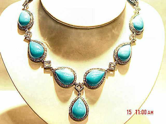 DIAMOND ROUND BRILLIANT SHAPE TURQUOISE NECKLACE