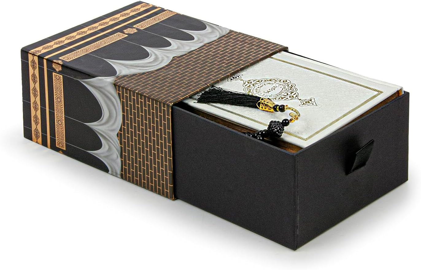 Muslim Prayer Rug and Quran with Prayer Beads, Kaaba Decor Box, Islamic Gift for Women & Men, Elegant Islam Set for Ramadan, Eid, Umrah, Birthday, Travel