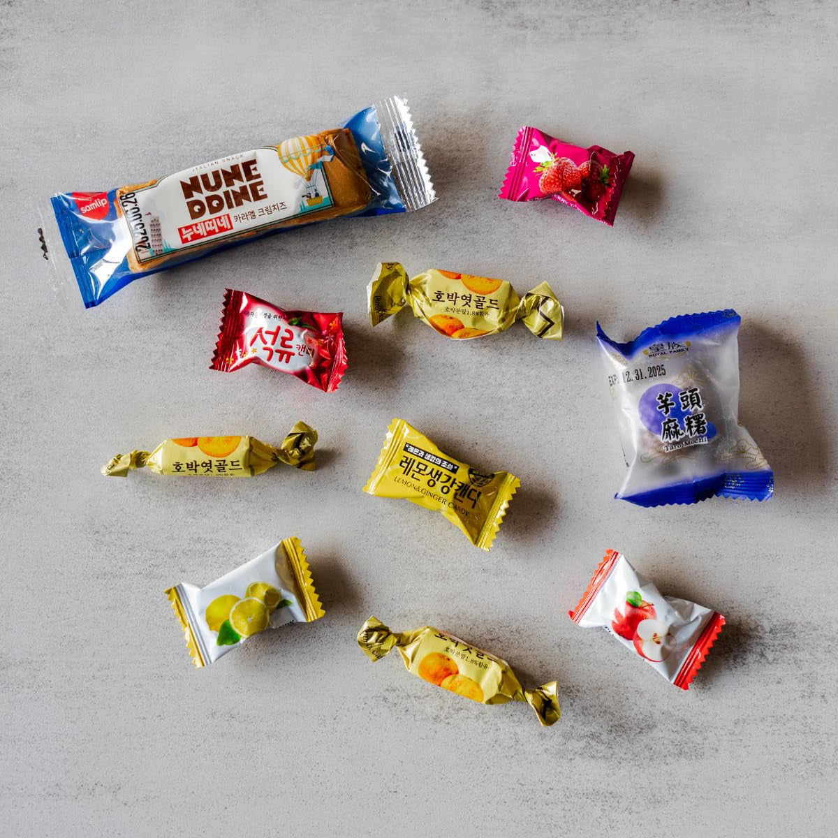 Korean Variety Snack Box - 24 Packs. Tteokbokki Snacks, Cookies, Crackers, Coffee Mix and Candy, Gift Snacks, Care Package, Korea Assortment Treats for Adult, Kids, College, Students