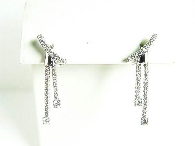 DIAMOND ROUND BR SHAPE DANGLE EARRING