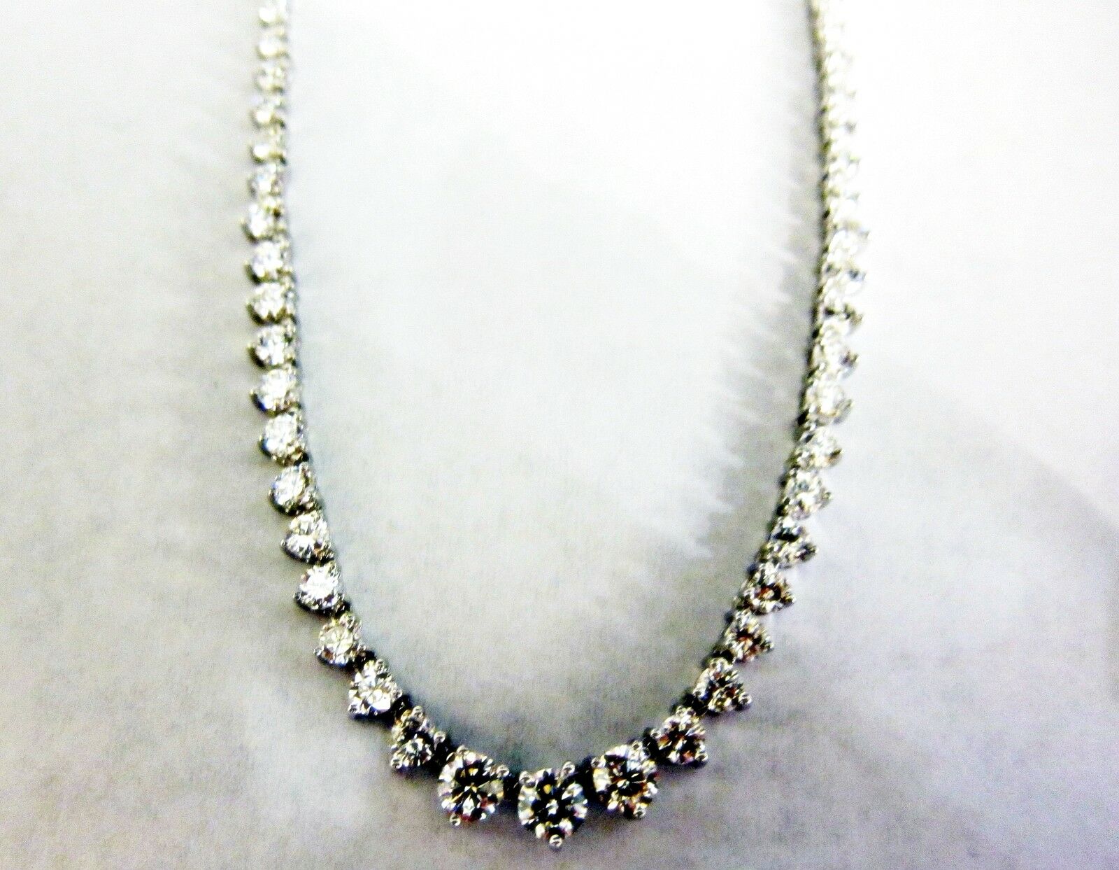 DIAMOND TENNIS NECKLACE CENTER STONE .50 CT THEN .40 CT GRADUATED TO BACK