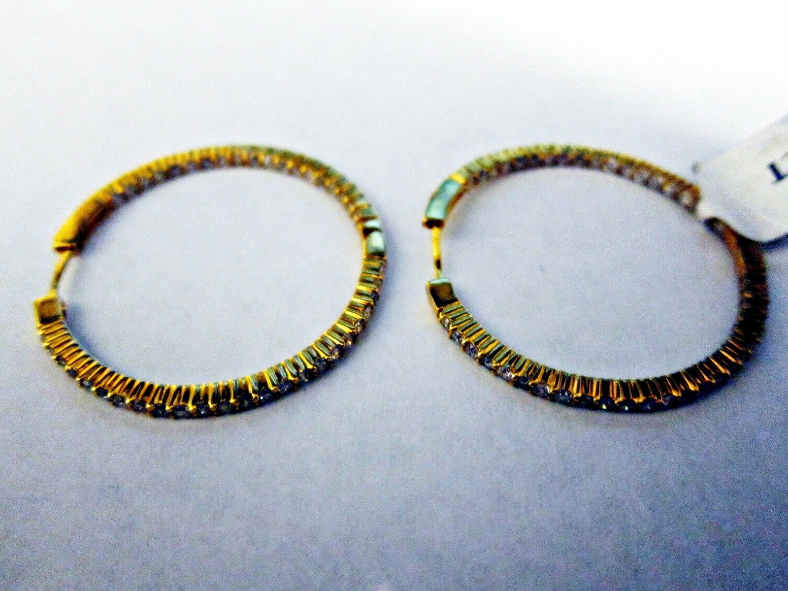 YELLOW GOLD DIAMOND HOOP EARRING INSIDE OUTSIDE SET SHAPE DIAMOND HOOP EARRING
