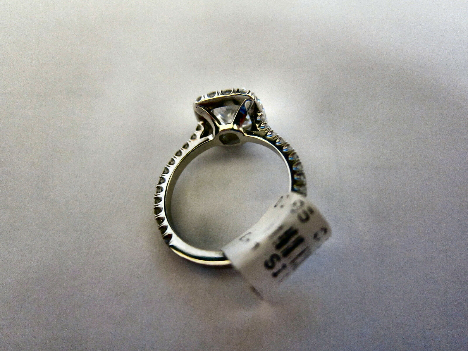 GIA CERTIFIED H COLOR SI1 CLARITY GRADE CUSHION SHAPE DIAMOND ENGAGEMENT RING