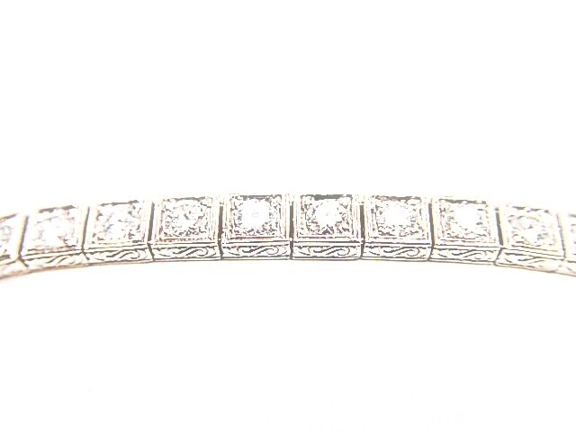 6.29 CT 27 ROUND BRILLIANT CUT DIAMONDS SET IN 4 PRONGS BOX SET TENNIS BRACELET