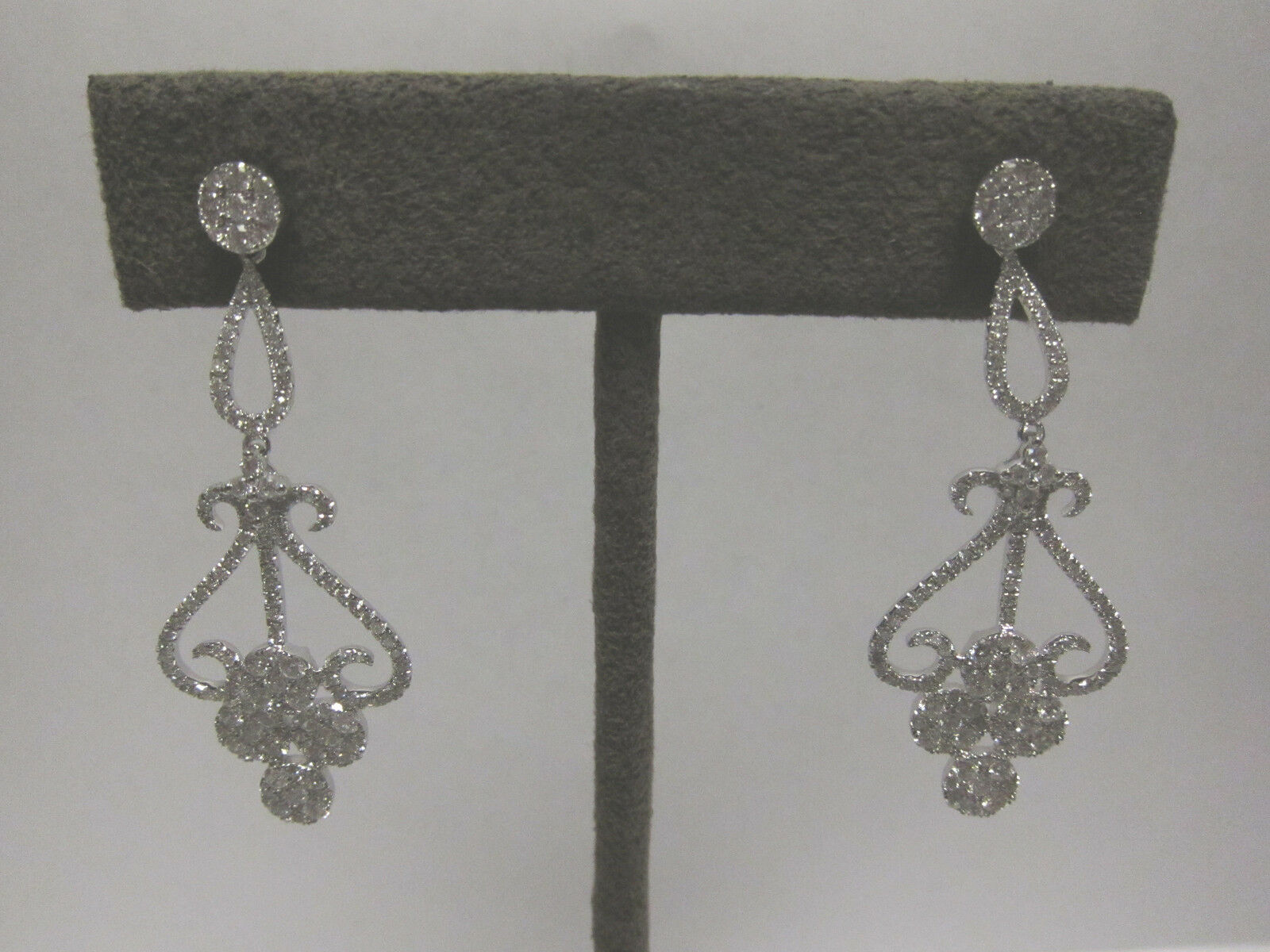 2.54 CT G COLOR VS1/2 CLARITY DIAMOND DANGLE STYLE ROUND BRILLIANT SHAPE EARRING
