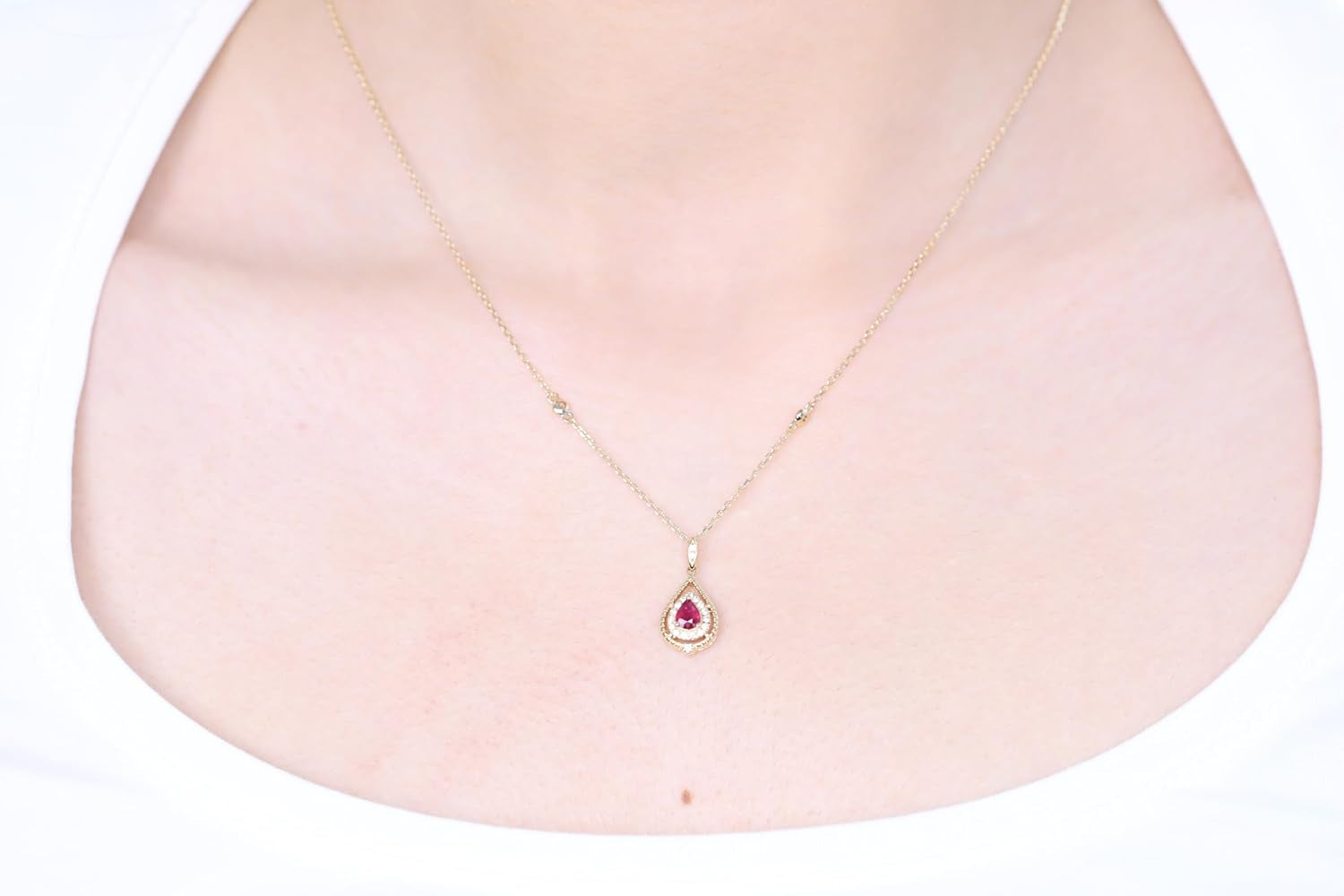 Women'S 14K Yellow Gold Mozambique Genuine Hot Pink Ruby Pendant with Diamonds (Pear-Cut) Shaped (QA0940P-BY)
