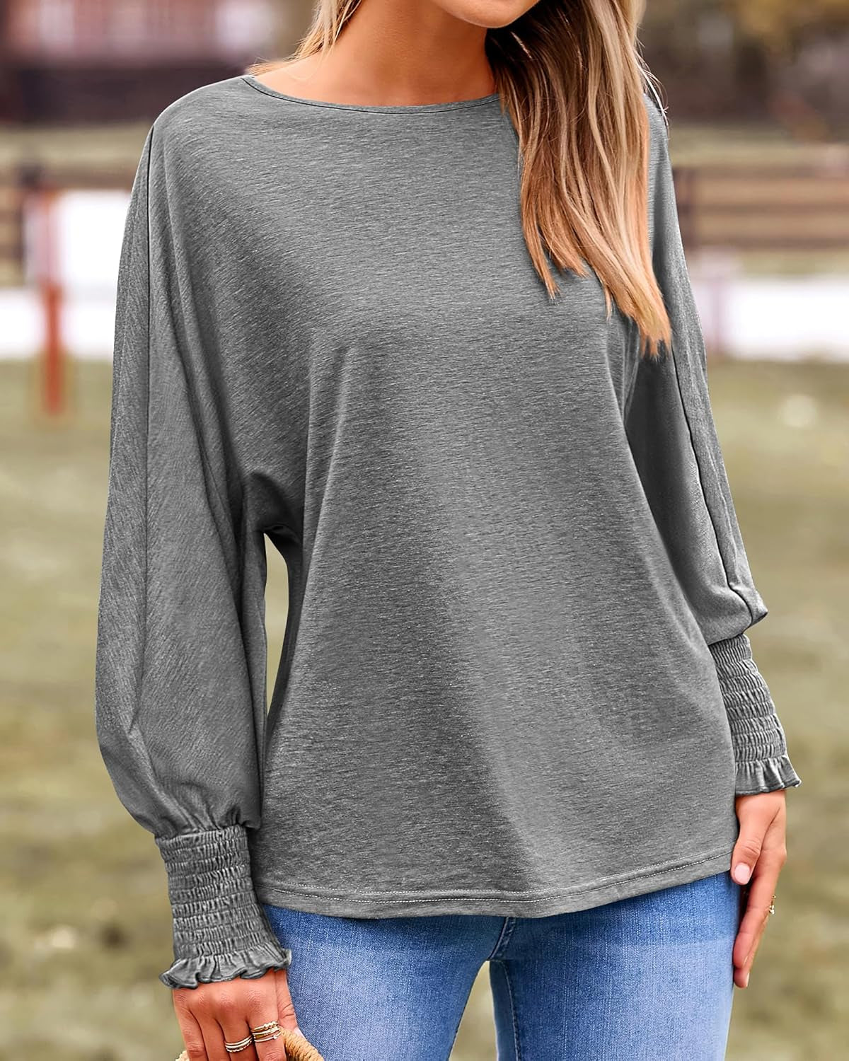 Womens Long Sleeve Tops Fall Outfits 2024 Dressy Casual Crew Neck Tee Shirts Smocked Loose Top Tunic Blouse