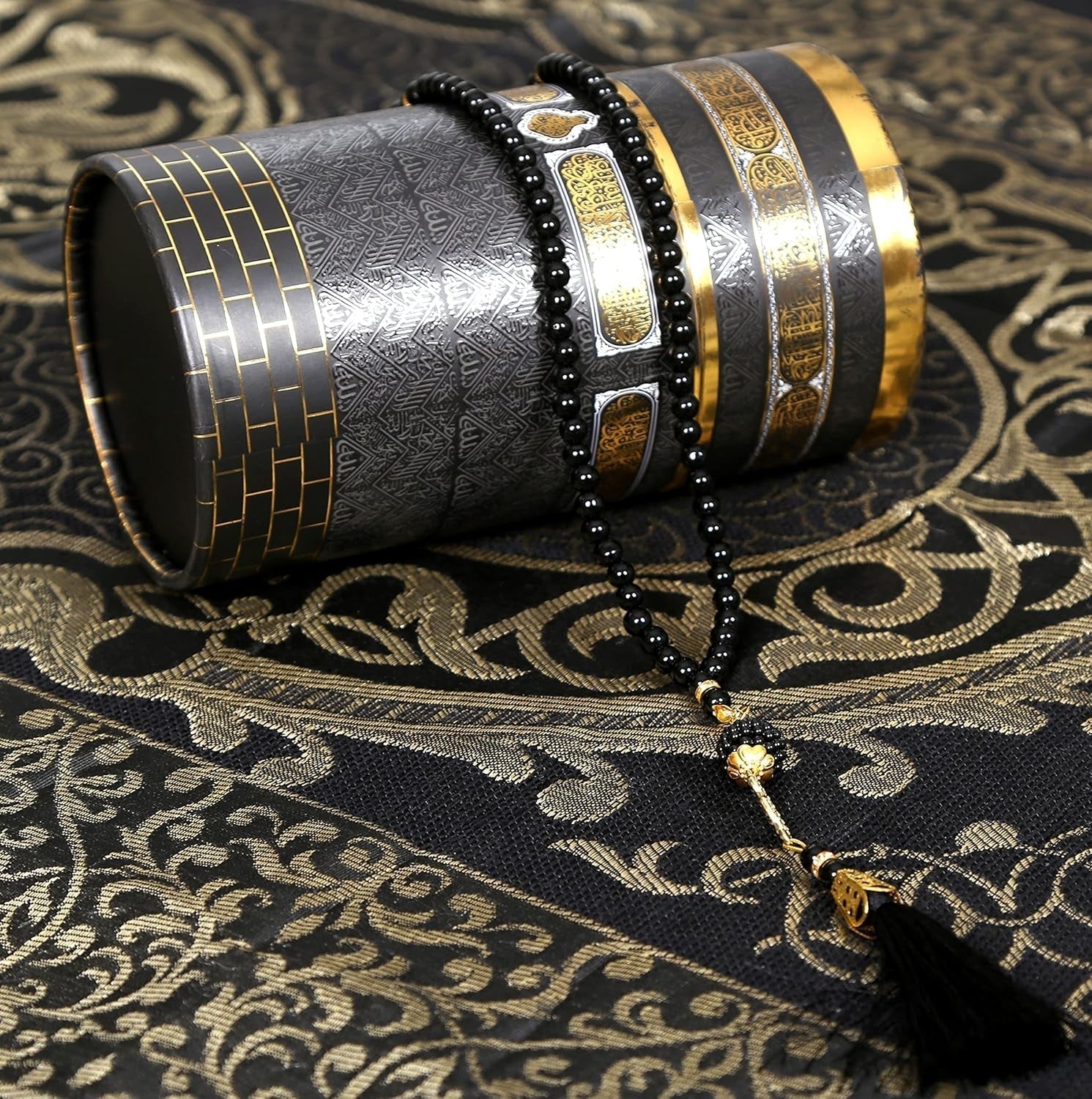 Muslim Prayer Rug Islam and Beads, Kaabe Design Box Eid Ramadan Gifts Islamic Set Carnal Salah Mat Taffeta Fabric Black Soft Prayer Mats Men and Women (Black)